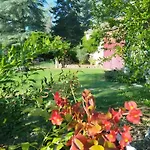 Дом отдыха Les Racines De Lili