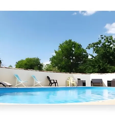 Les Racines De Lili Holiday home *