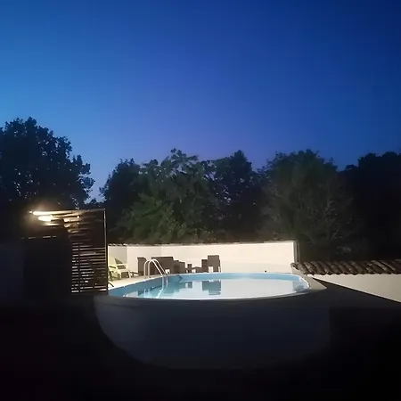 Dom wakacyjny Les Racines De Lili Cieurac