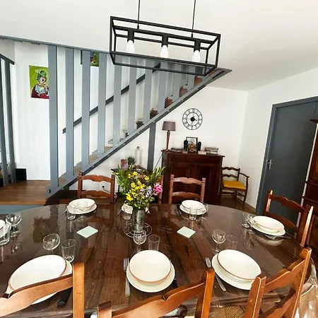 Dom wakacyjny Les Racines De Lili *