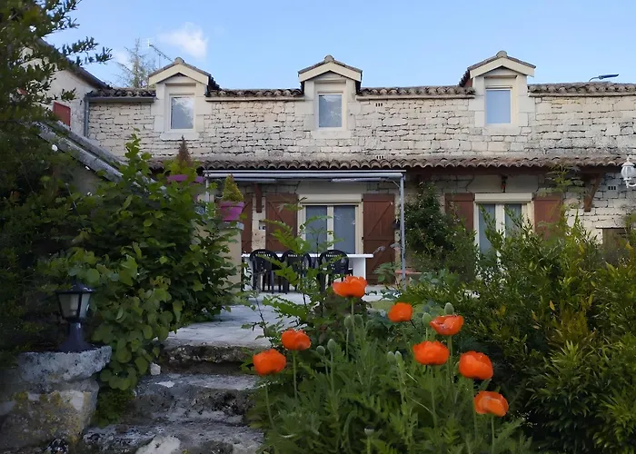 Holiday home Les Racines De Lili Cieurac