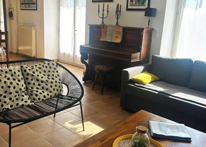 Dom wakacyjny Les Racines De Lili